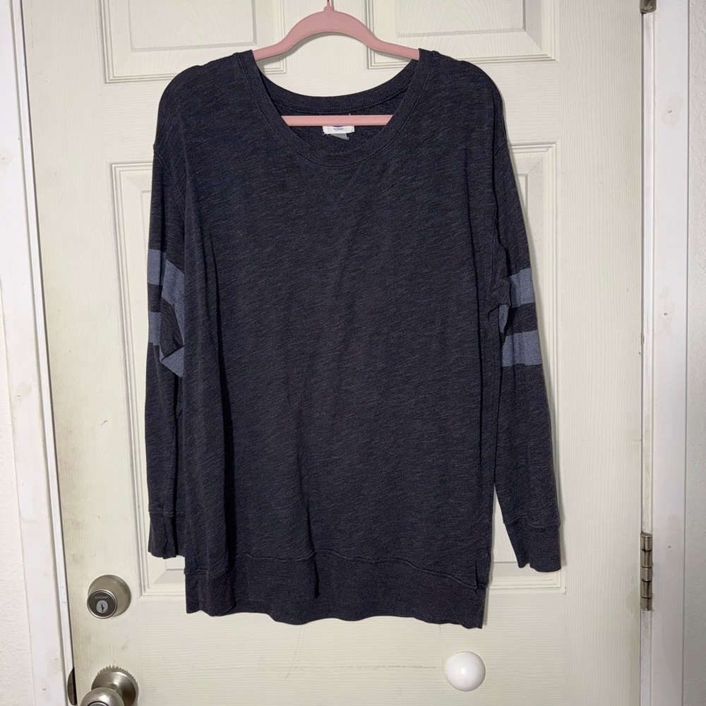 Old Navy Charcoal V-Neck Sweatshirt‎ Sz Medium